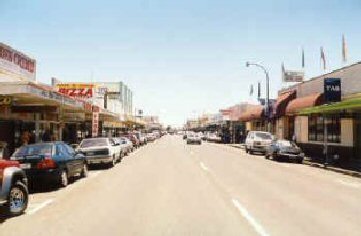 Just a little further ahead is Kaitaia's "main drag" Commerce Street, which is around 1.5 kilometres long.